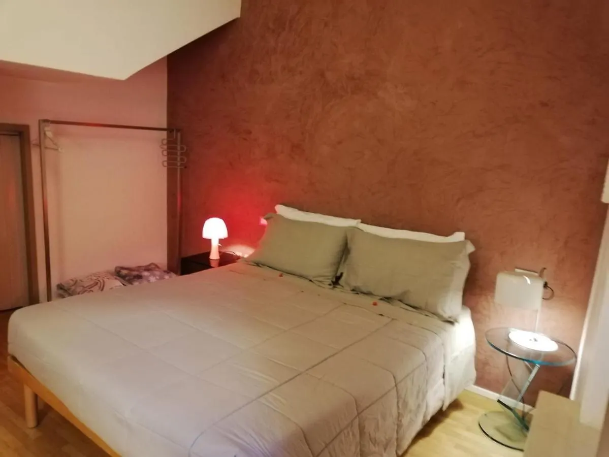 Lollo Apartment Mantova
